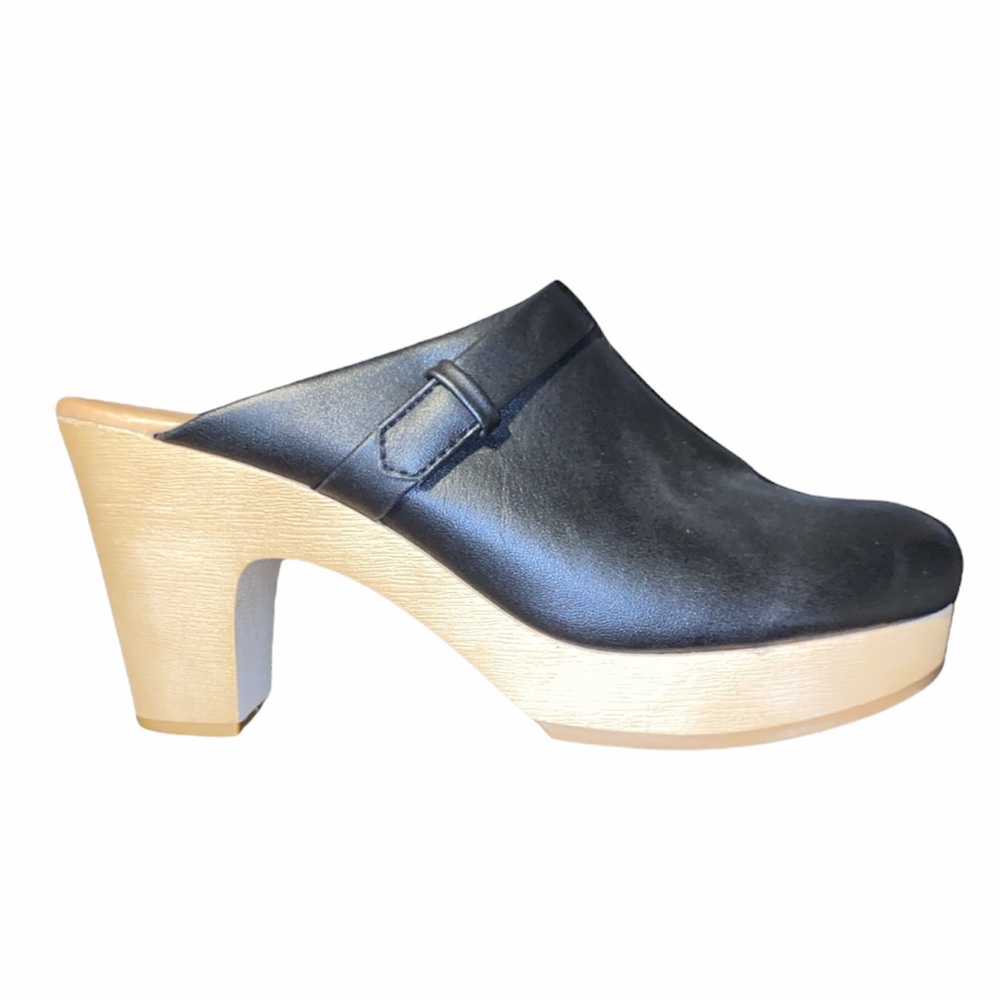 Old Navy Black Leather Slip-On Heeled Clogs